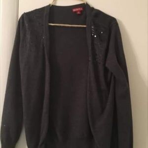 A jacket sweater thingy